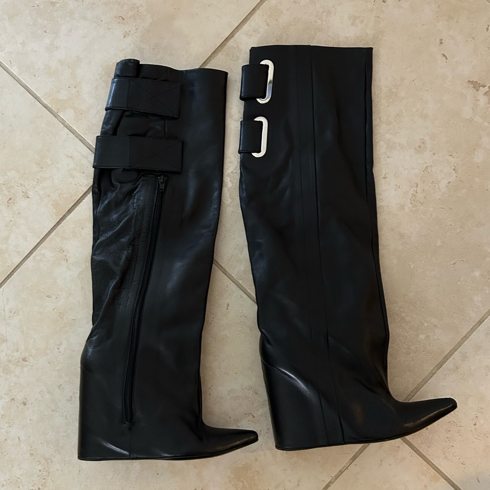 Balenciaga Astrogirl Boots. Black, Size 37.